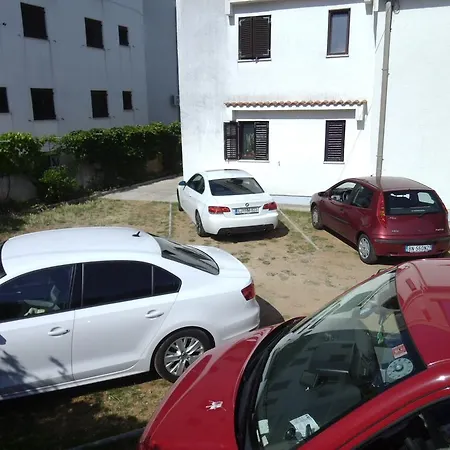 Apartment Nihada *