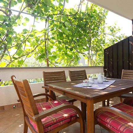 Apartment Nihada
