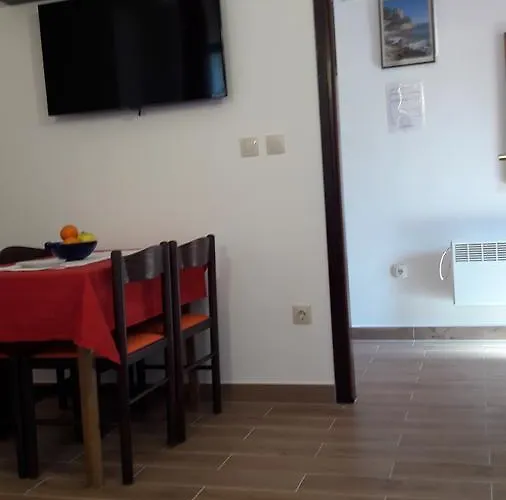 アパート Nihada *