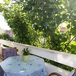 Nihada Appartement *